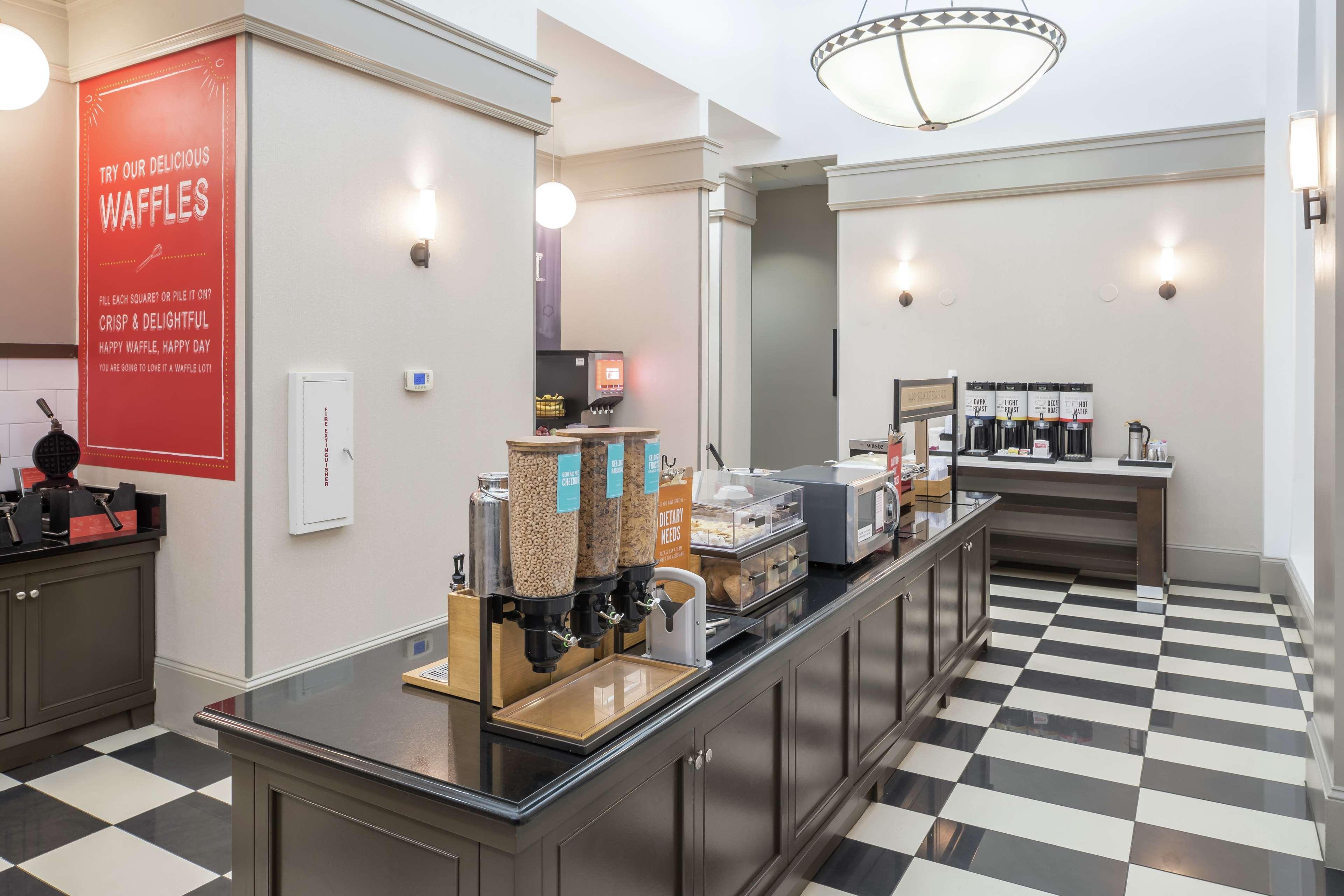 Hampton Inn & Suites Atlanta-Downtown Εξωτερικό φωτογραφία