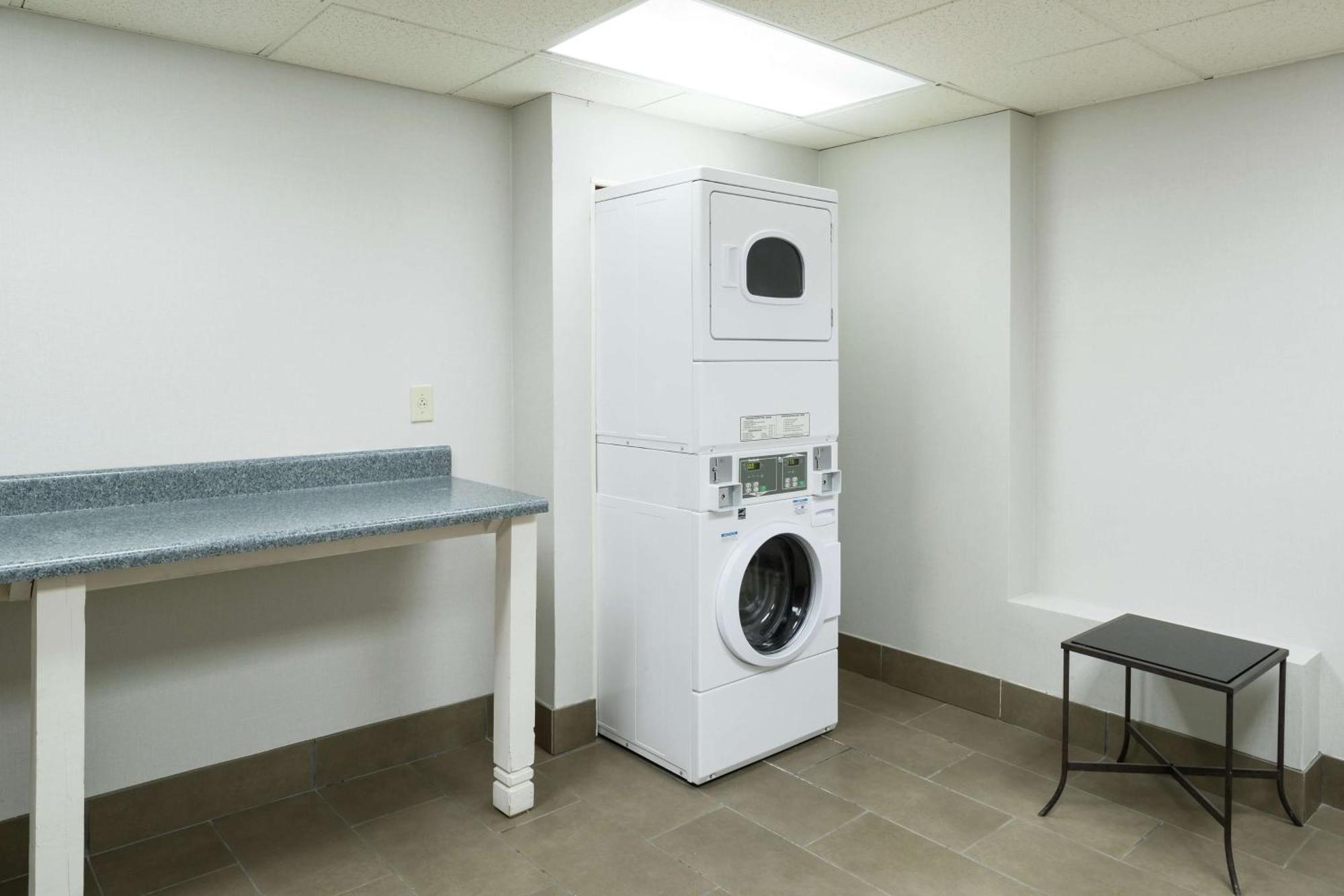 Hampton Inn & Suites Atlanta-Downtown Εξωτερικό φωτογραφία