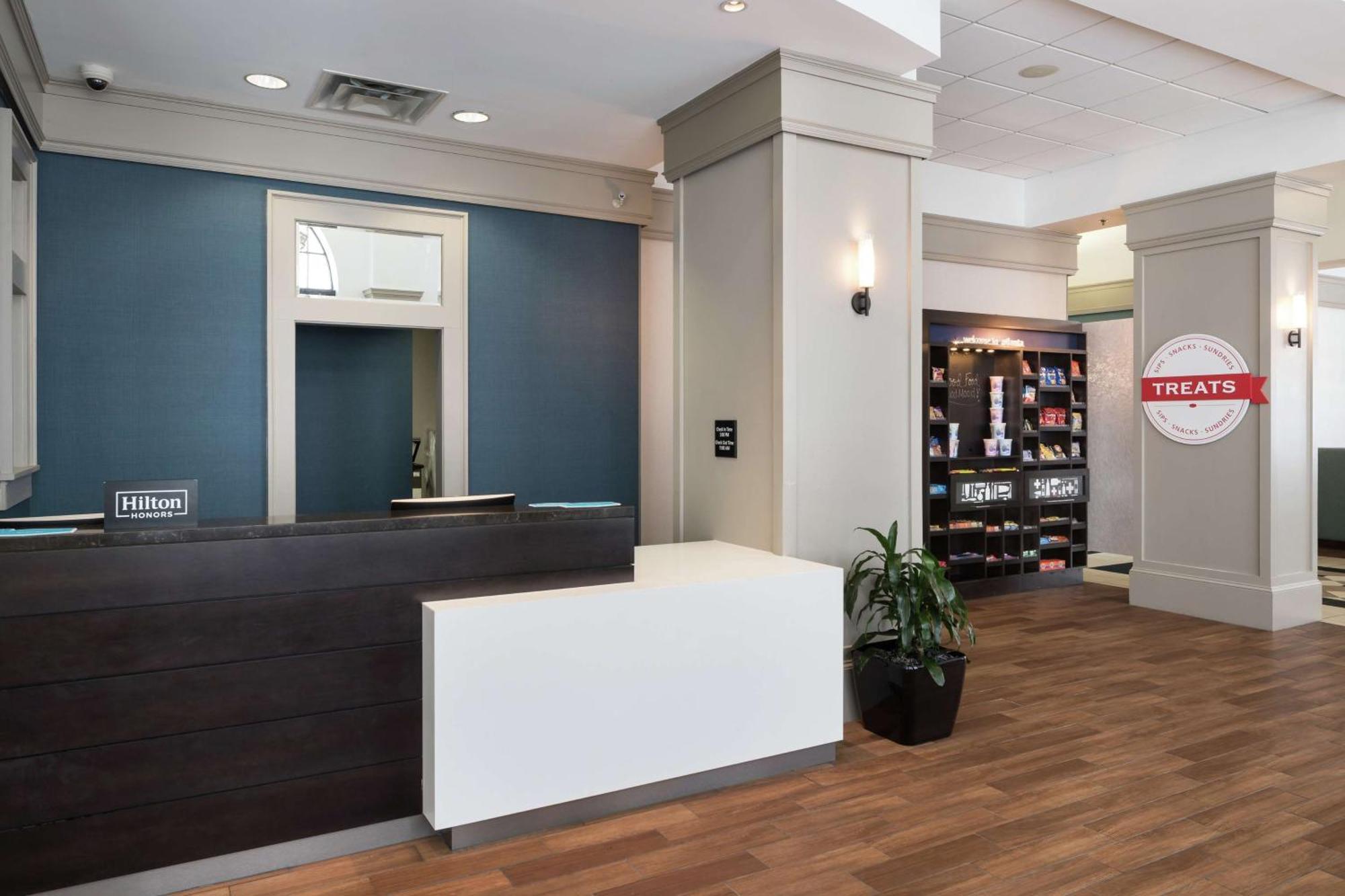 Hampton Inn & Suites Atlanta-Downtown Εξωτερικό φωτογραφία